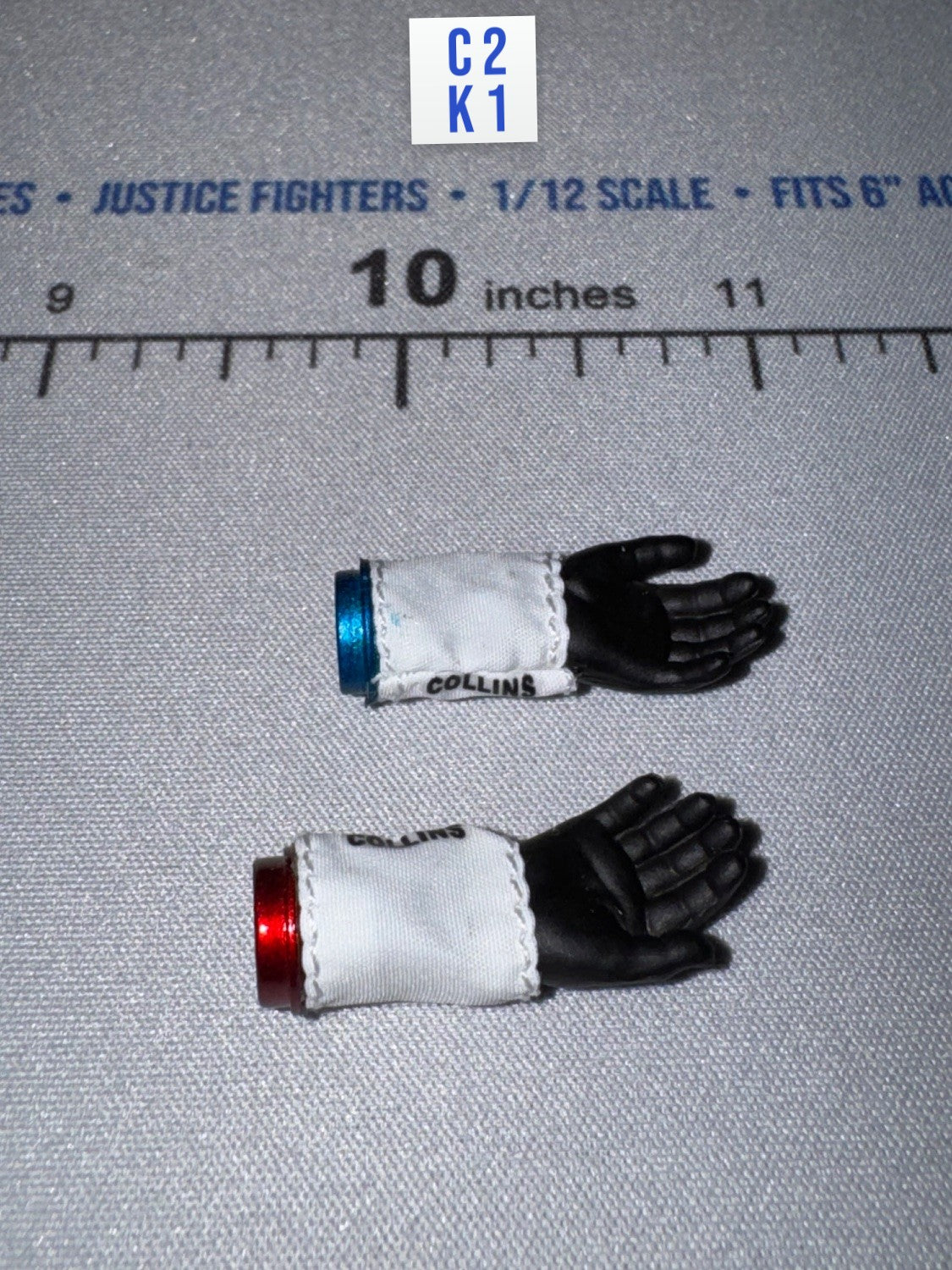 1/12 Scale Modern Era US Gloved Hands Pair with Cuffs - Collins - Apollo 11 Astronauts DiD XS80035