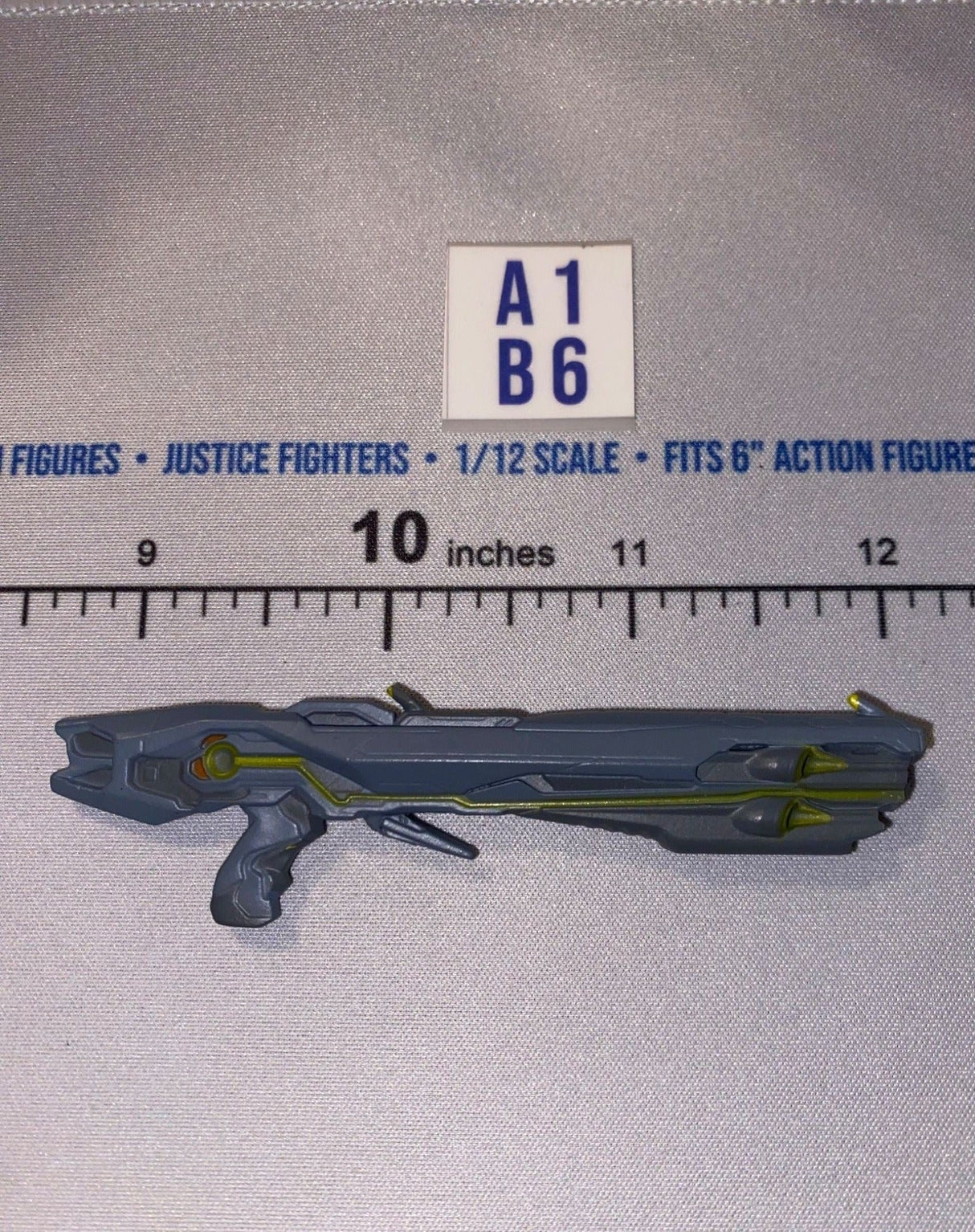 1/12 Scale Halo Blaster Rifle - Jazwares World of Halo