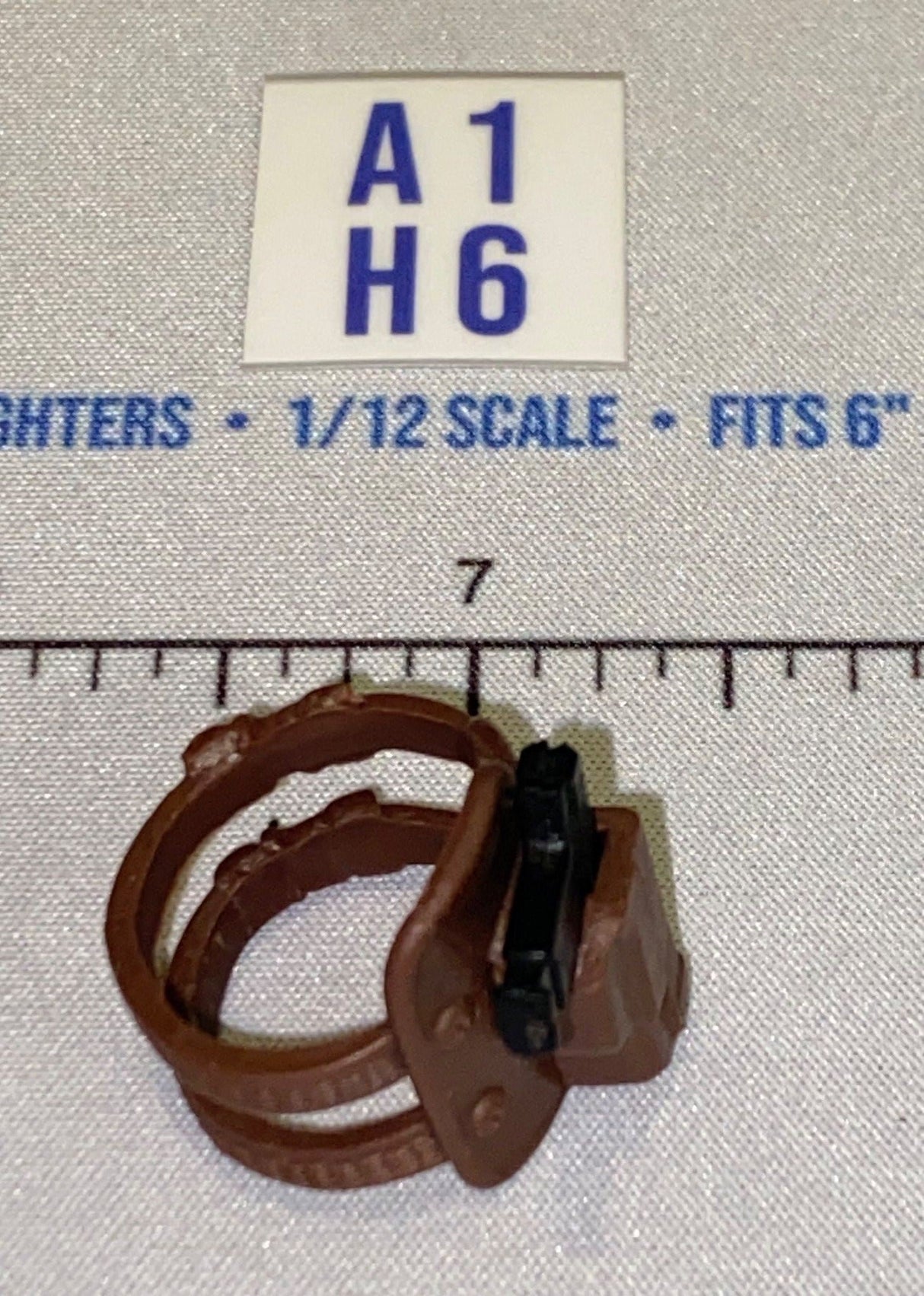 1/12 Scale Modern Era Pistol and Belt Holster Set - GI Joe Classified