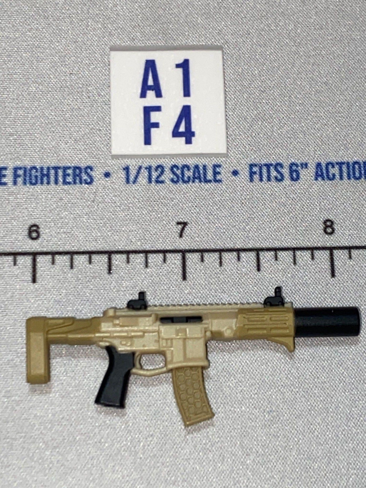 1/12 Scale Modern Era M4 Assault Rifle with Suppressor - Valaverse