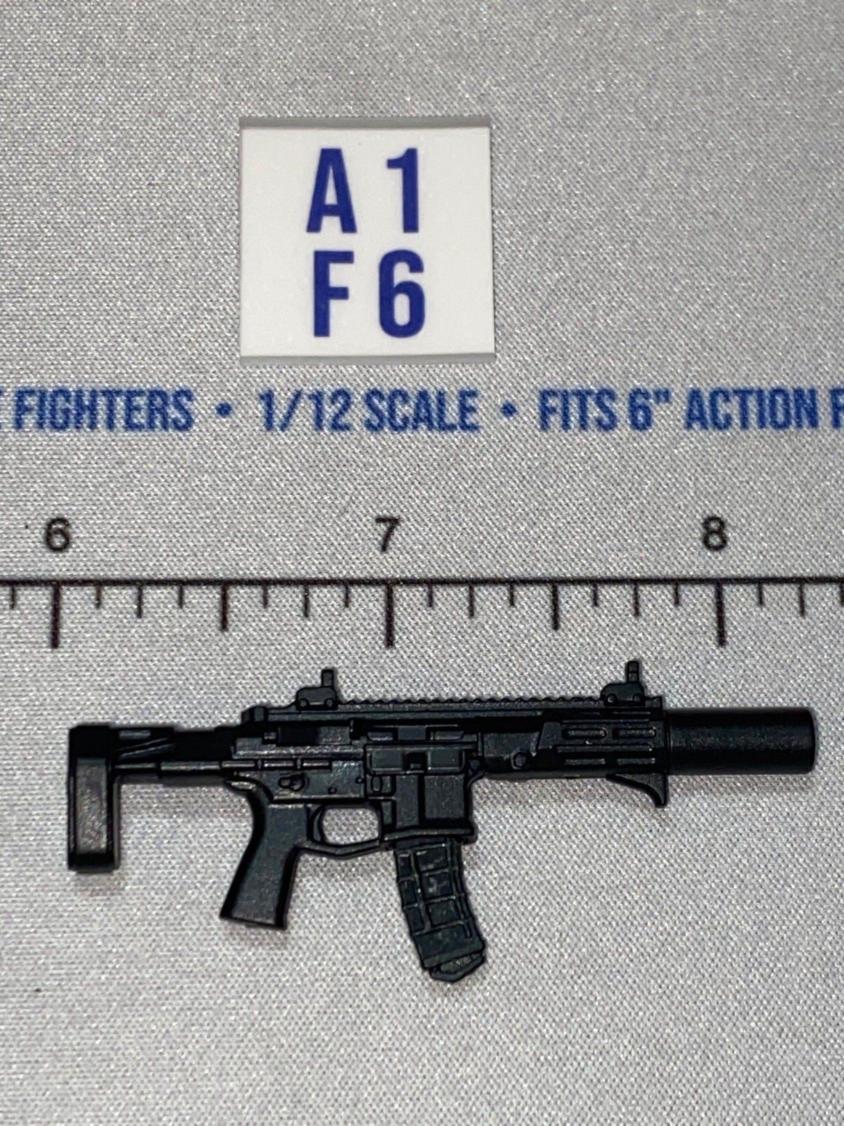 1/12 Scale Modern Era M4 Assault Rifle and Suppressor - Valaverse