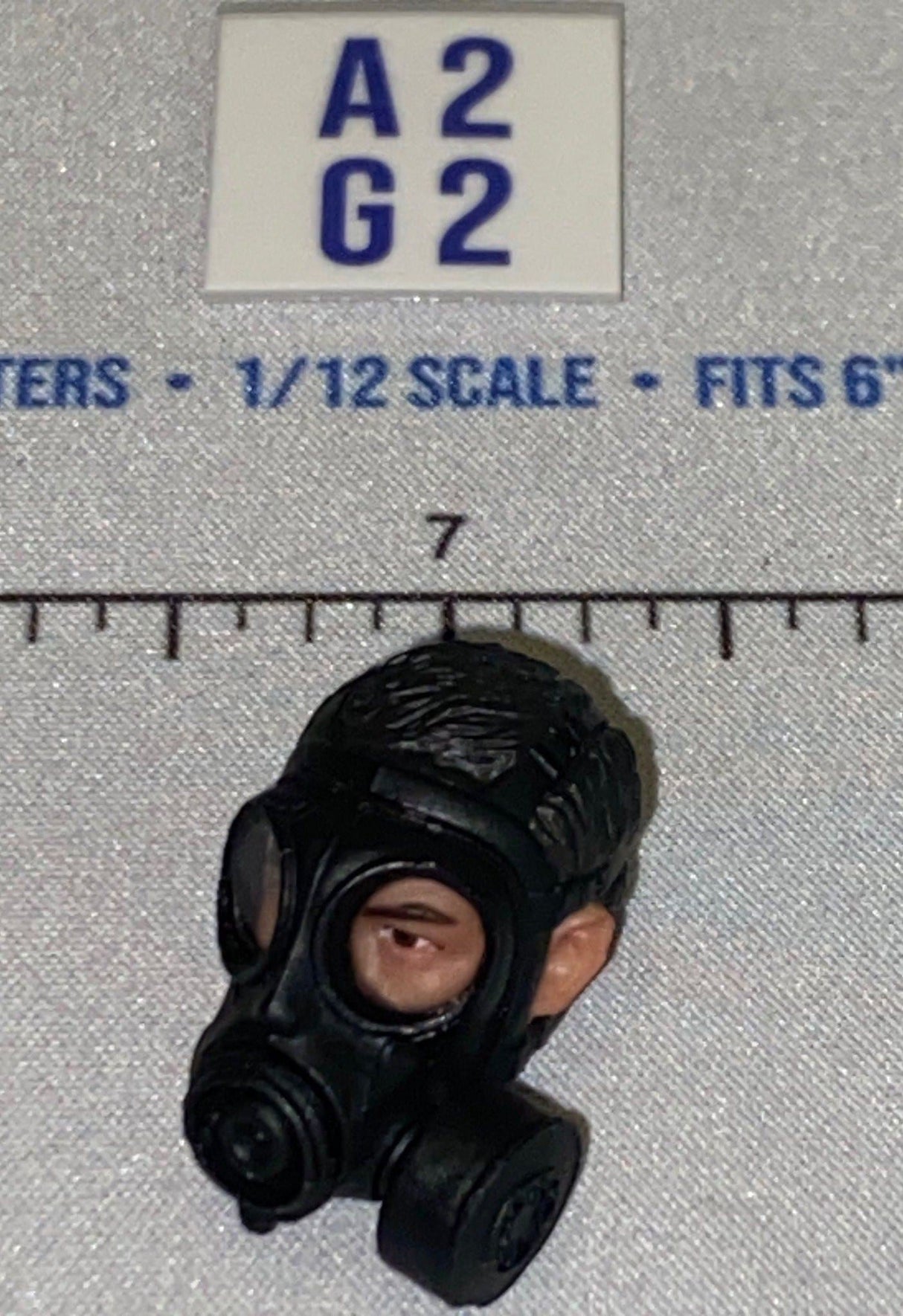 1/12 Scale Modern Male Head Sculpt with Gas Mask