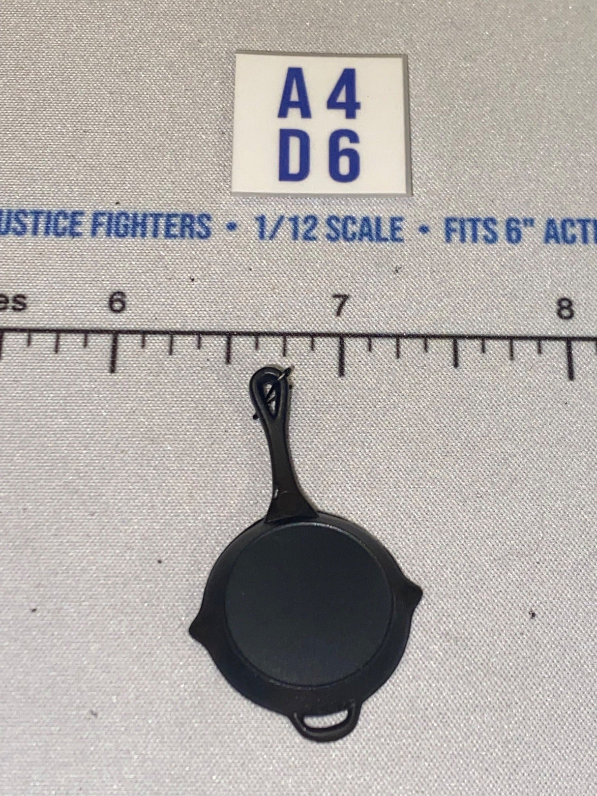 1/12 Scale Cast Iron Skillet - Diorama Item
