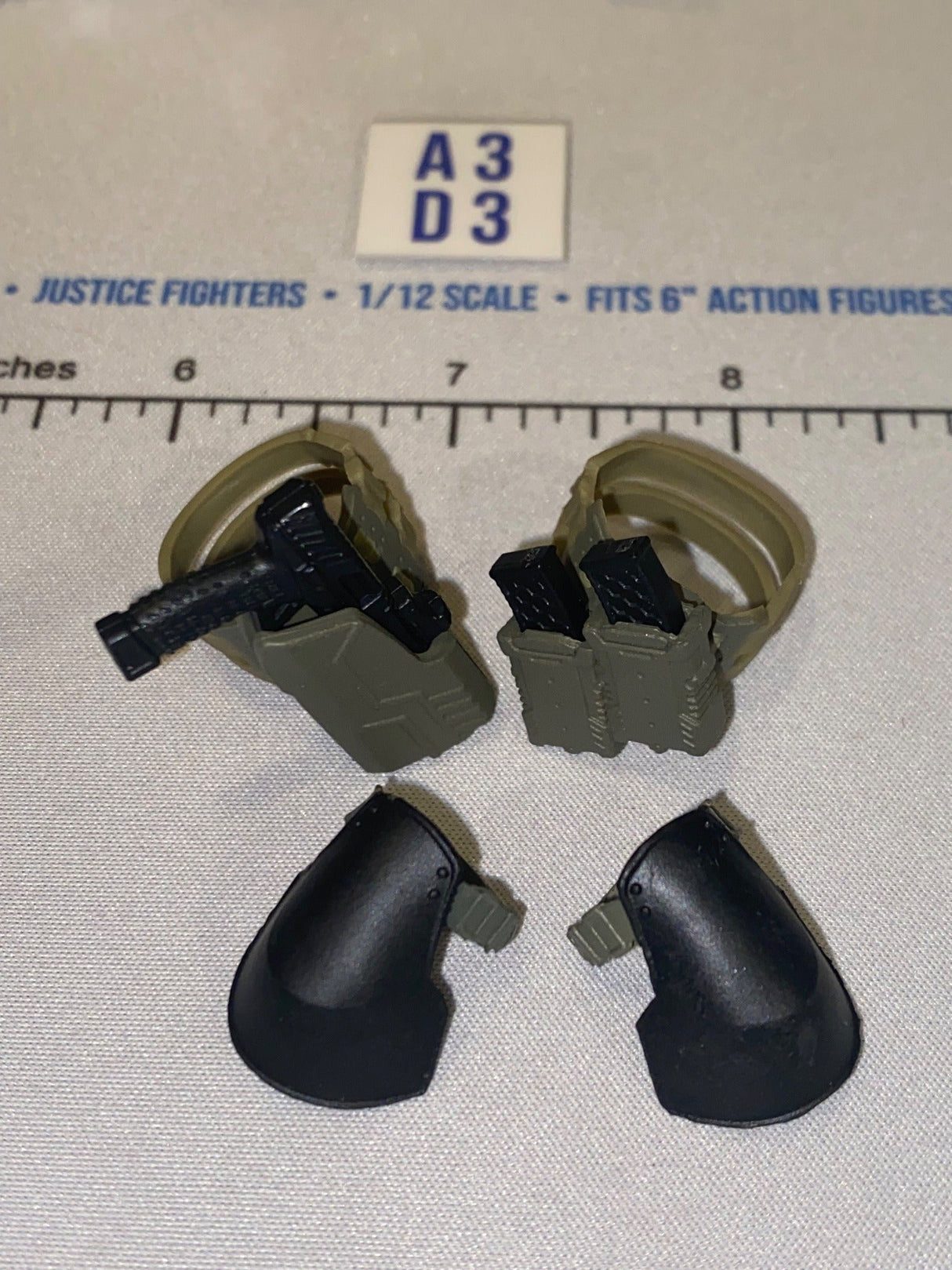 1/12 Scale Valaverse Modern Era Tan and Black Knee Pads and Pistol Thigh Rig Set