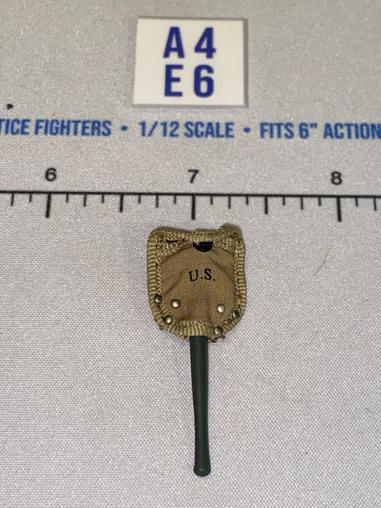 1/12 Scale WWII US Army Entrenching Tool with Cover - DID Rieben BAR Guner