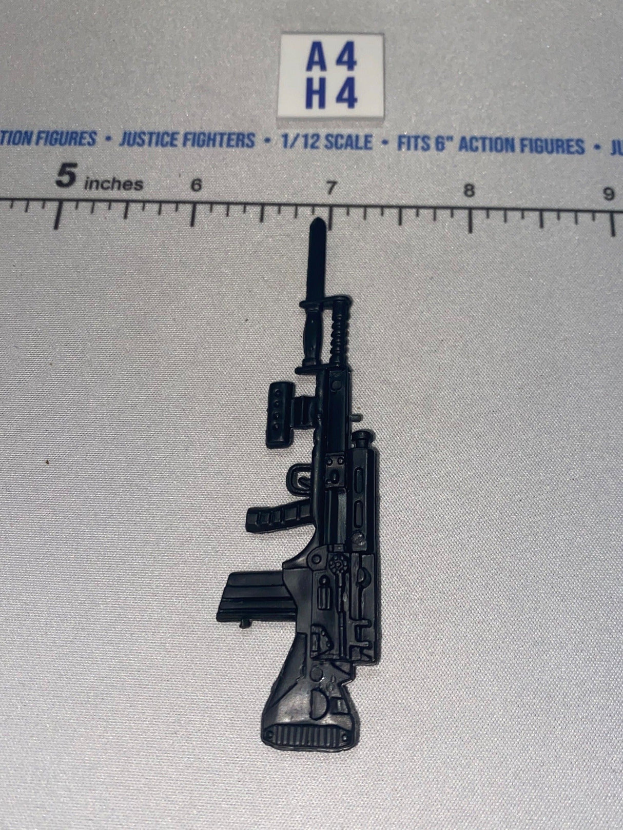 1/12 Scale Modern Era Assault Rifle with Bayonet Attachment - GI Joe Classified