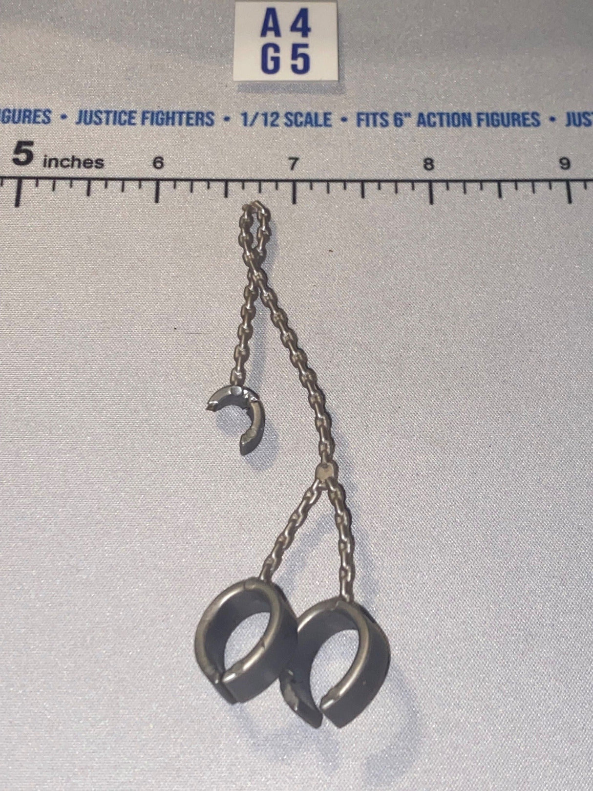 1/12 Scale Fantasy Era Prison Shackles with Chain Set