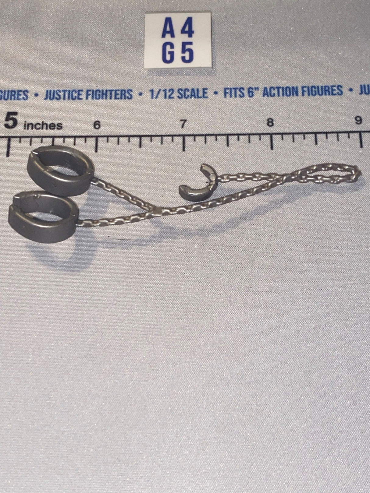 1/12 Scale Fantasy Era Prison Shackles with Chain Set
