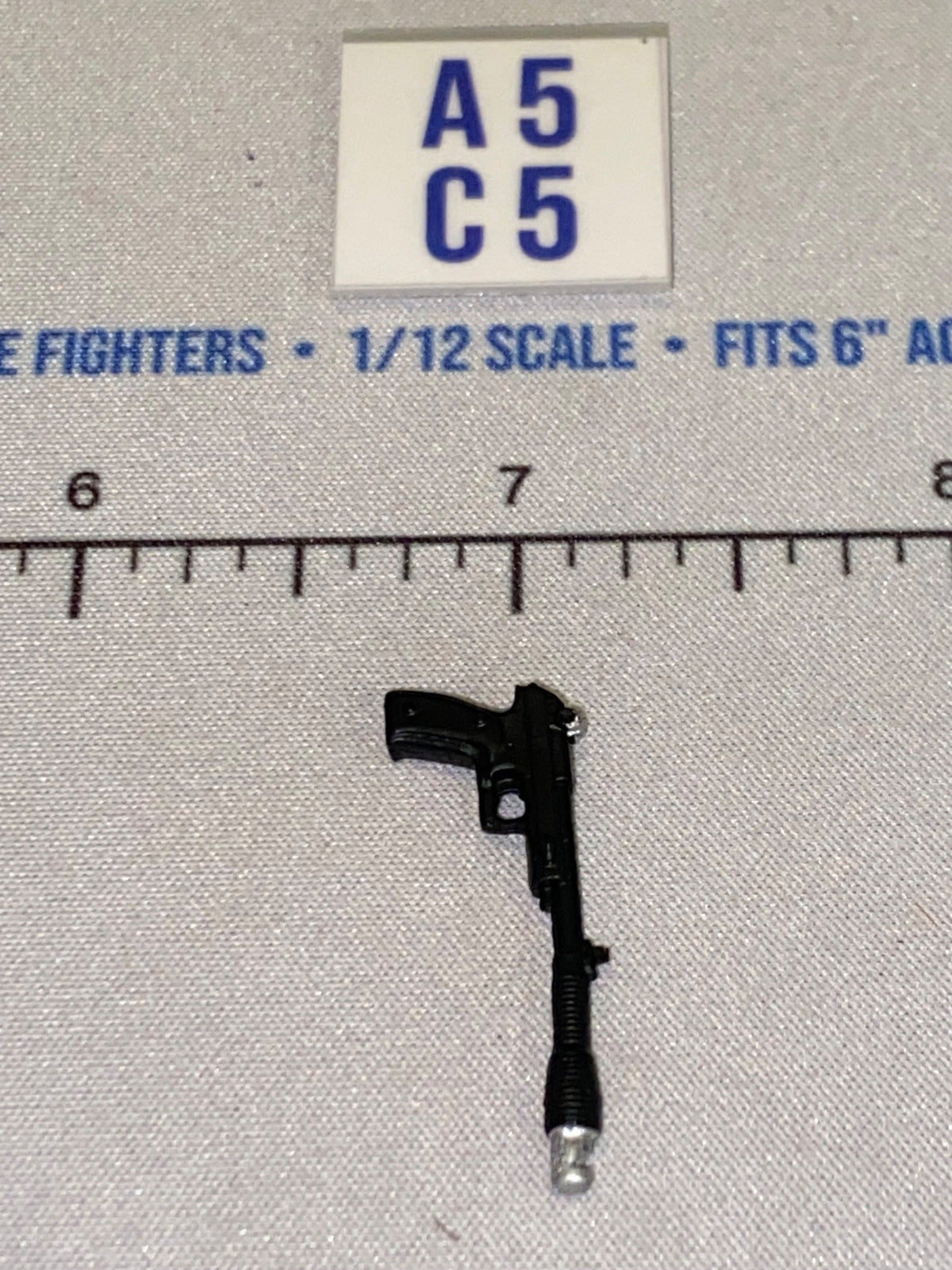 1/12 Scale Blaster Pistol - Star Wars Black Series