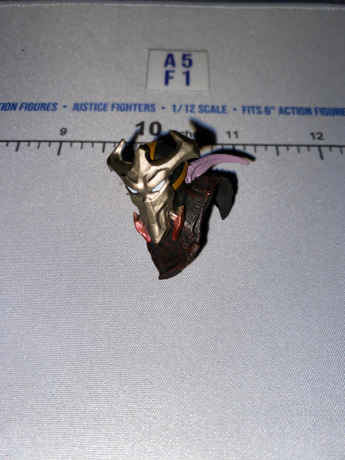 1/12 Scale Fantasy Villain Armored Head Sculpt with Horns