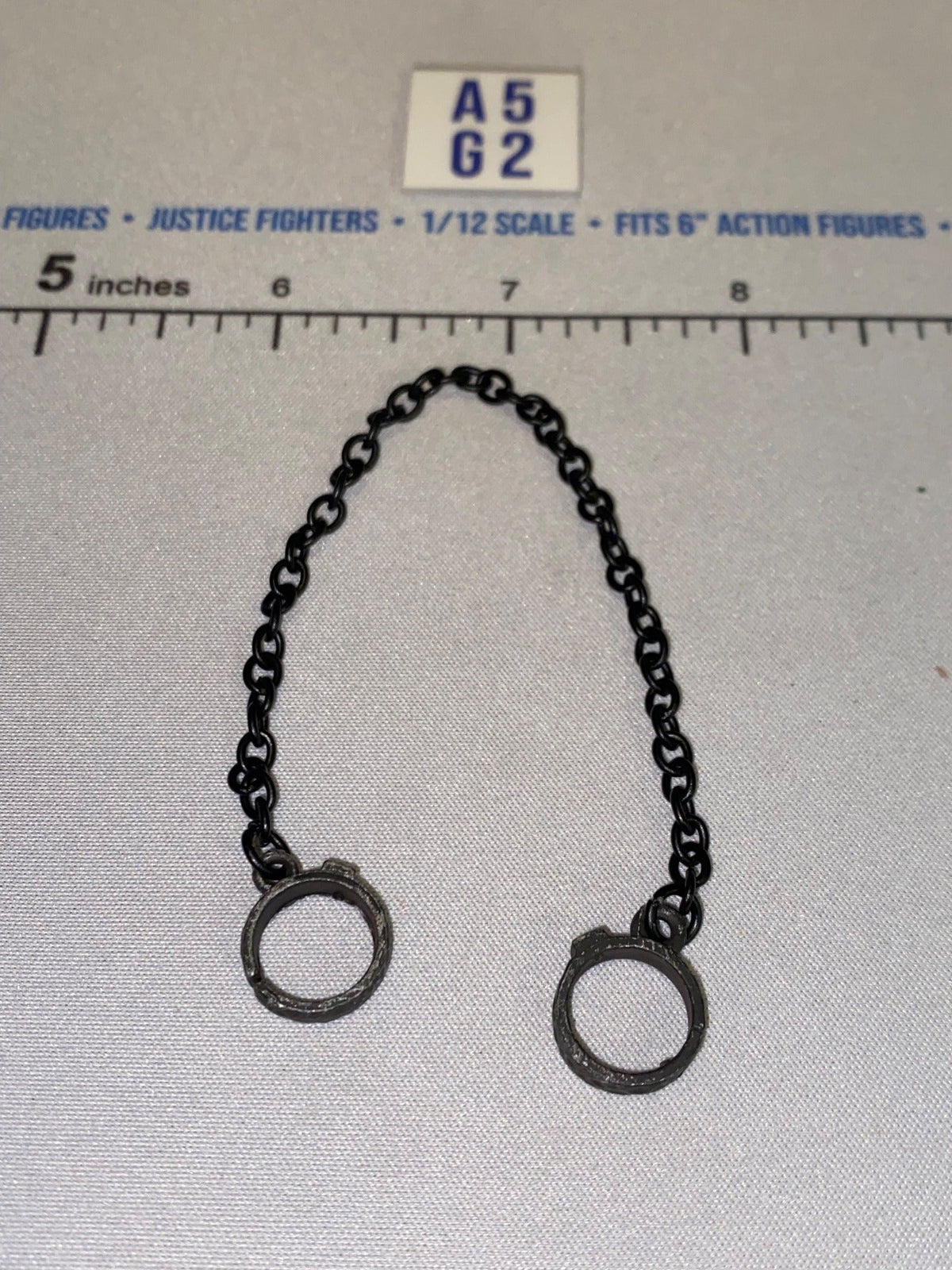 1/12 Scale Prisoner Shackles with Chain - Four Horsemen - Mythic Legions