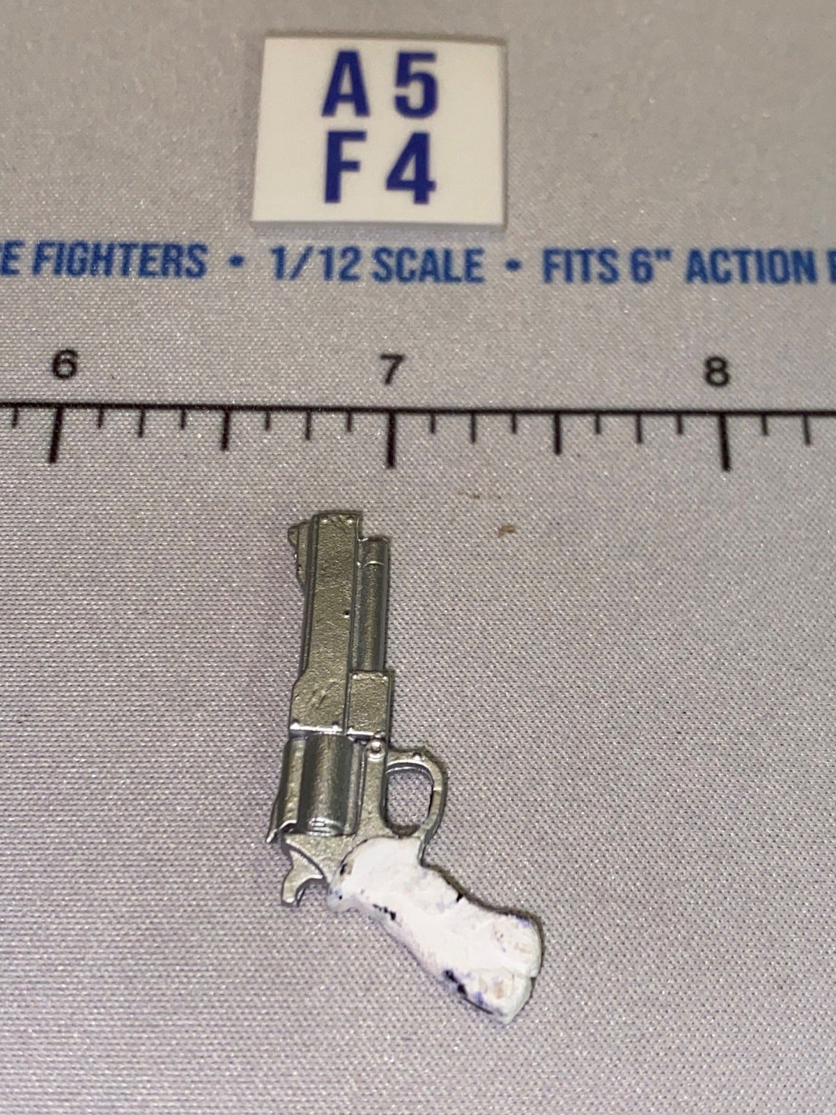 1/12 Scale Modern Era Revolver with White Grip