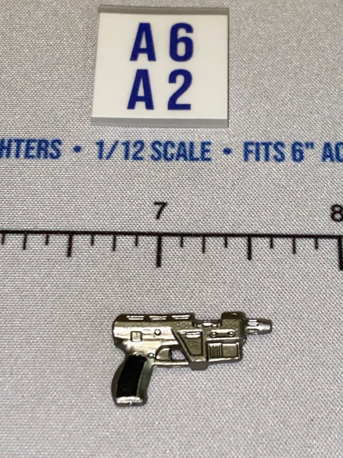 1/12 Scale Sci-Fi Blaster Pistol - Star Wars Black Series
