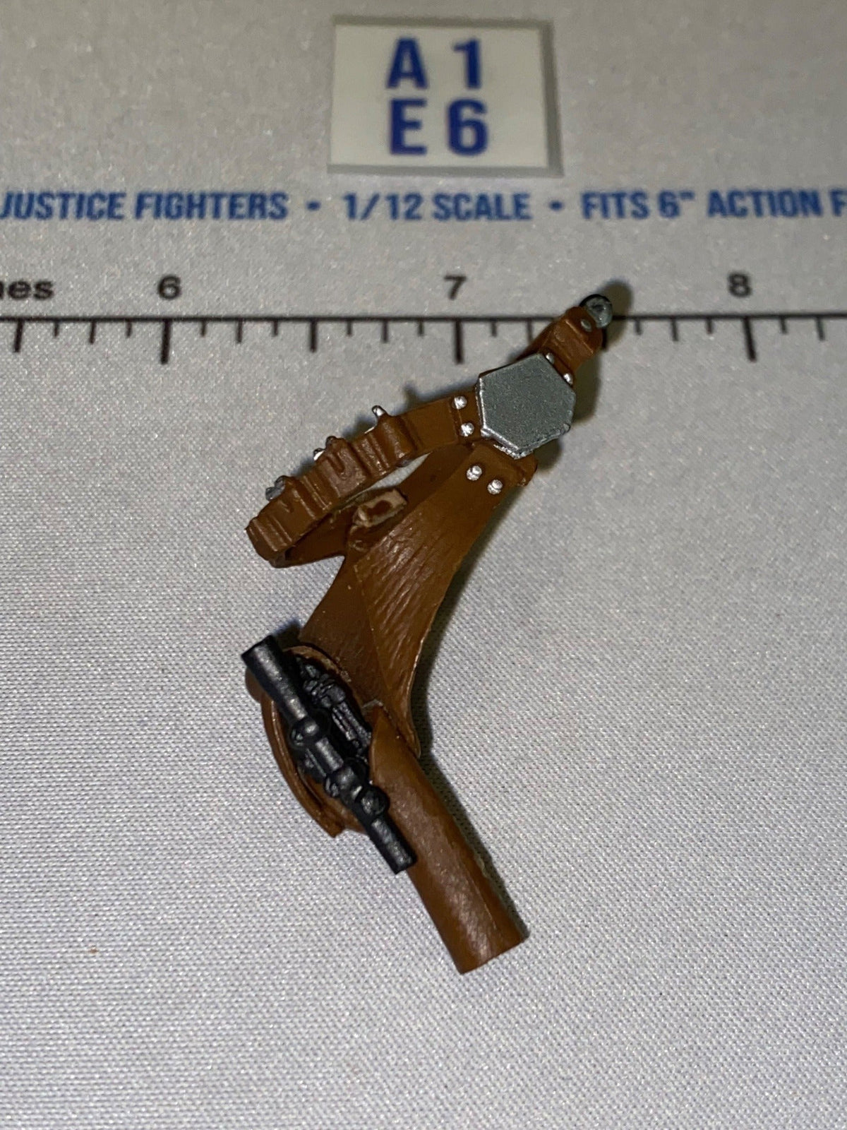 1/12 Scale Science Fiction Blaster Pistol with Holster - Star Wars Black Series