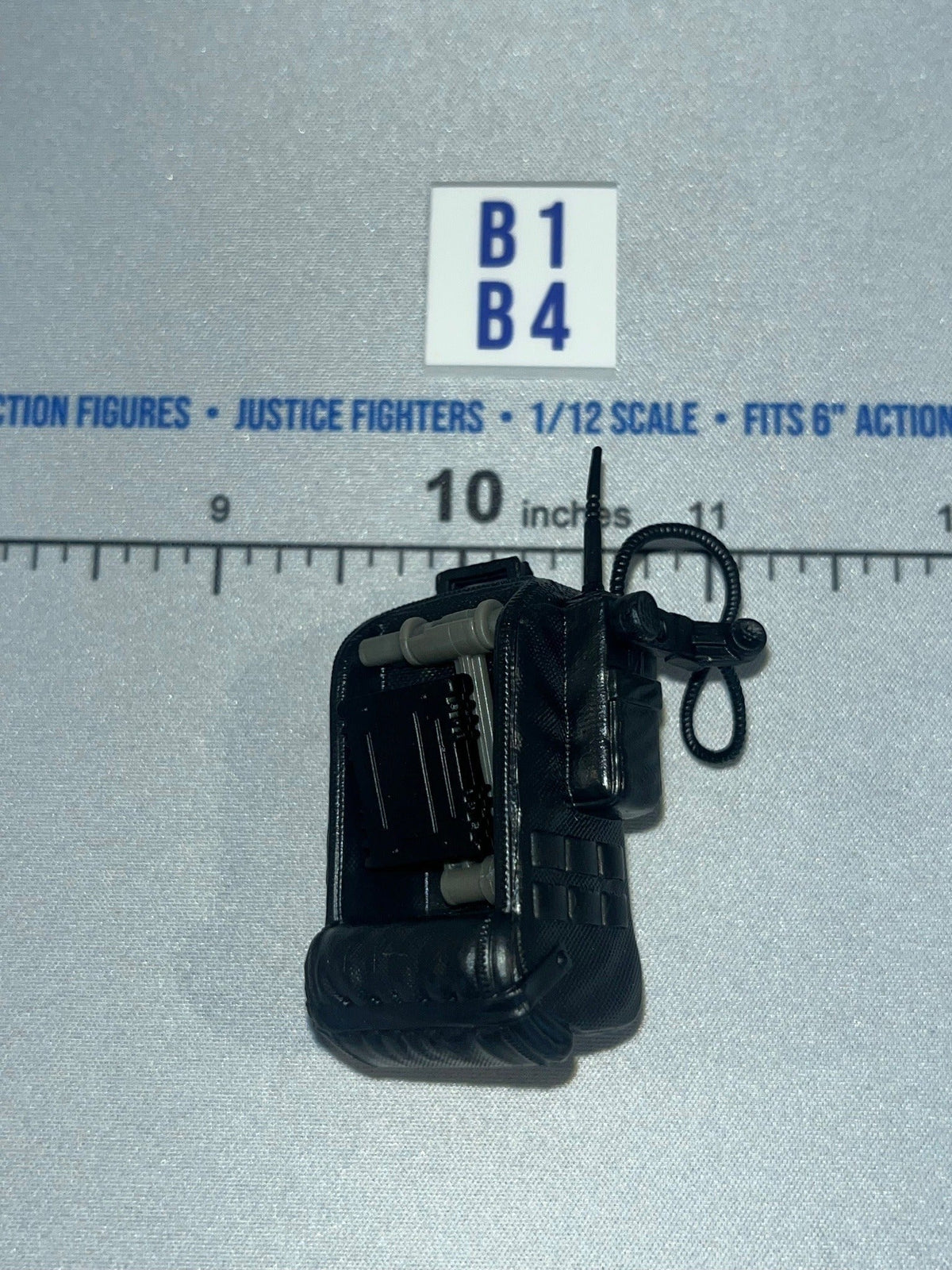 1/12 Scale Modern Era Tactical Satellite Radio Backpack Black- Valaverse