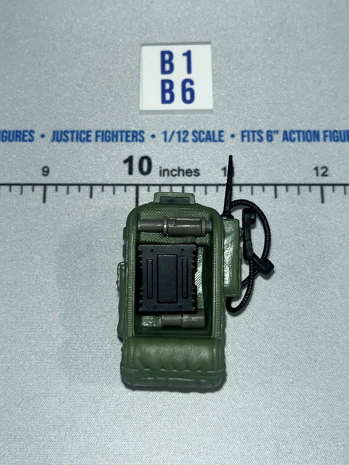 1/12 Scale Modern Era Tactical Satellite Radio Backpack - Green - Valaverse