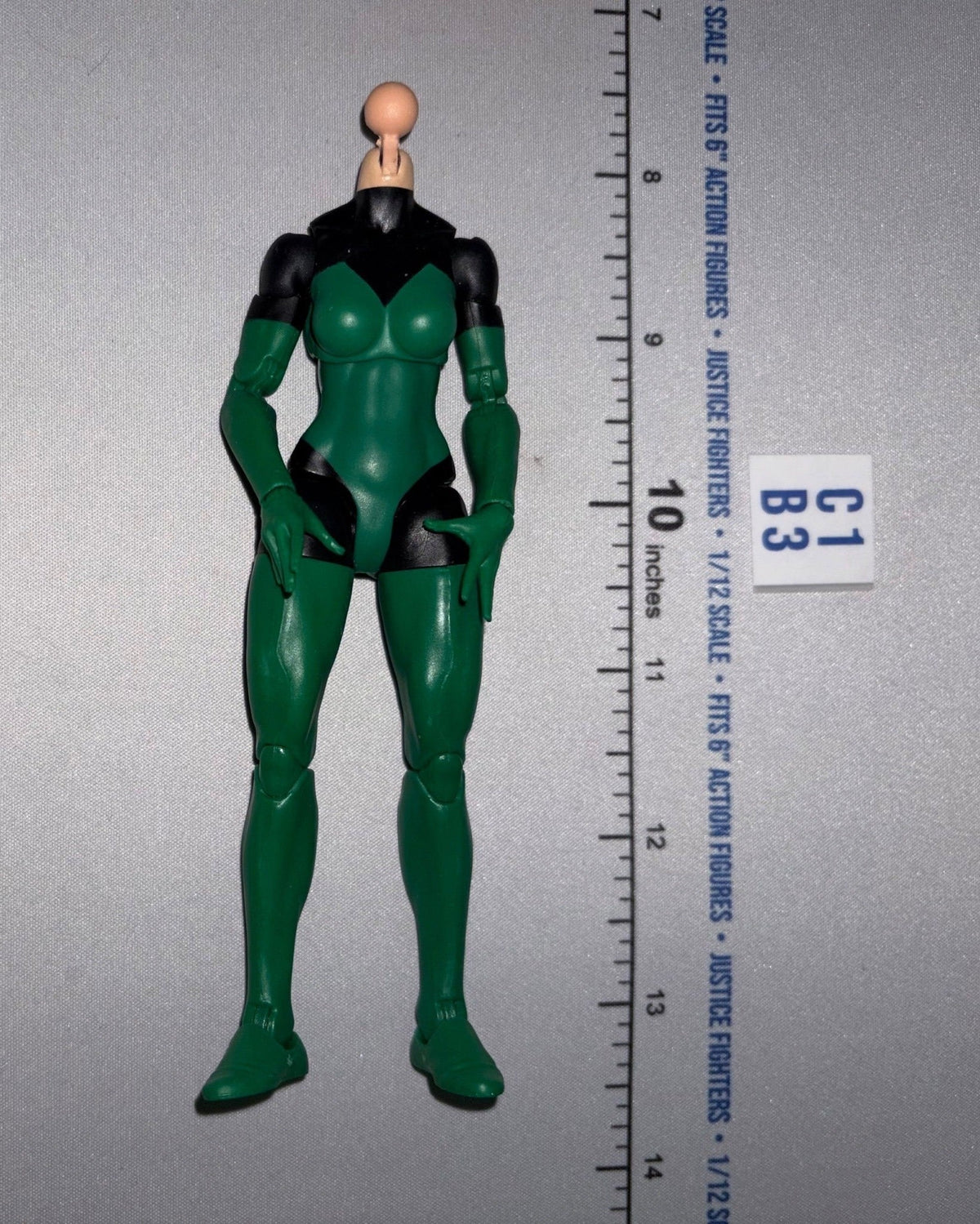 1/12 Scale Marvel Legends Superhero Female Action Figure Body - Green Costume