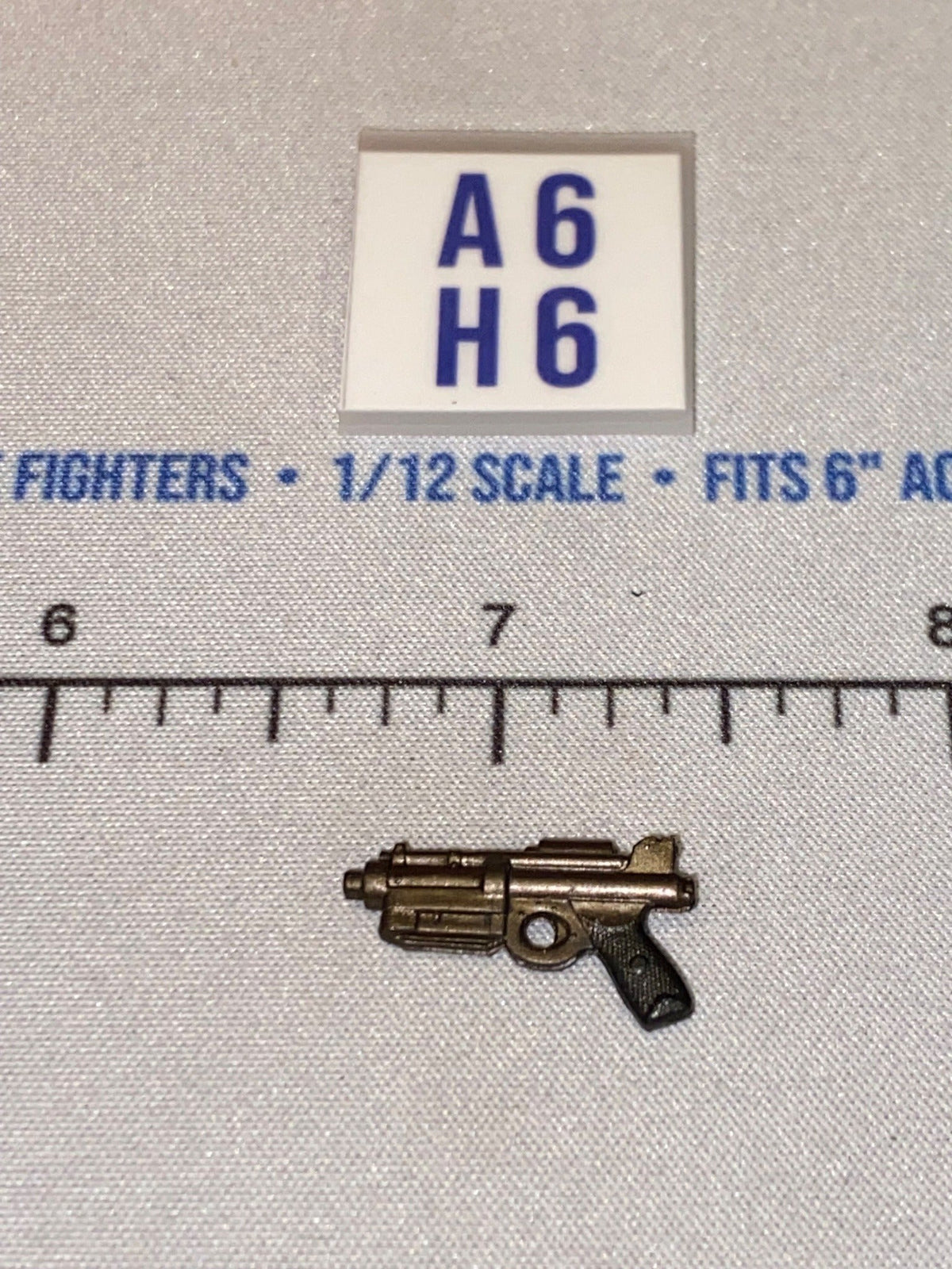 1/12 Scale Sci-Fi Blaster Pistol