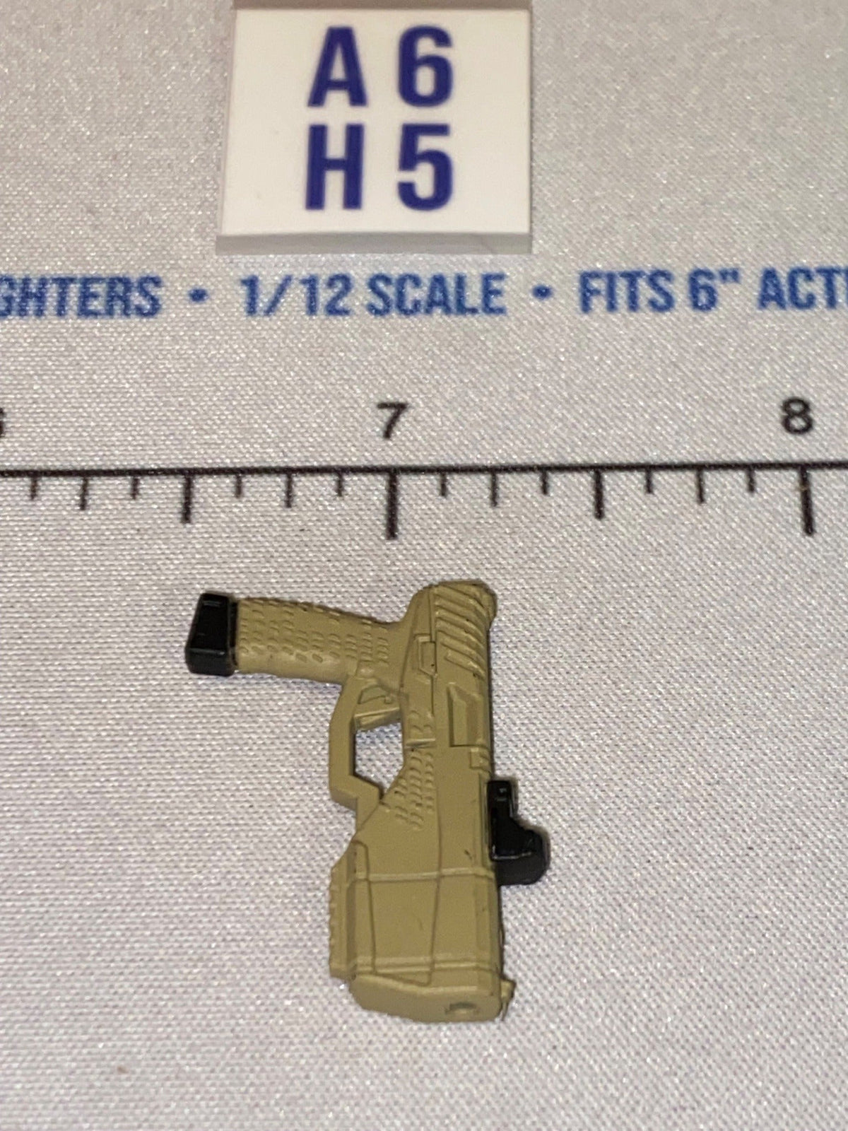 1/12 Scale Modern Era Semi-Automatic Pistol - Valaverse