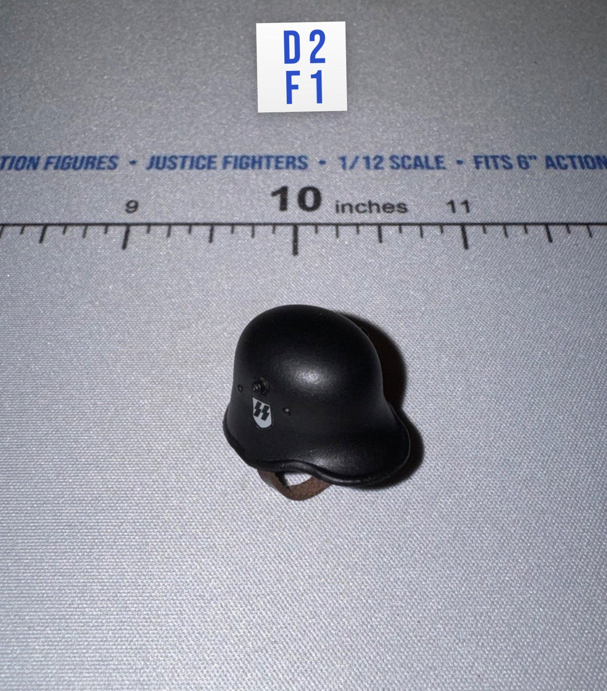 1/12 Scale WWII German Waffen M35 Steel Helmet - WWII German SS Honor Guard Archard - DID 3R TG80005