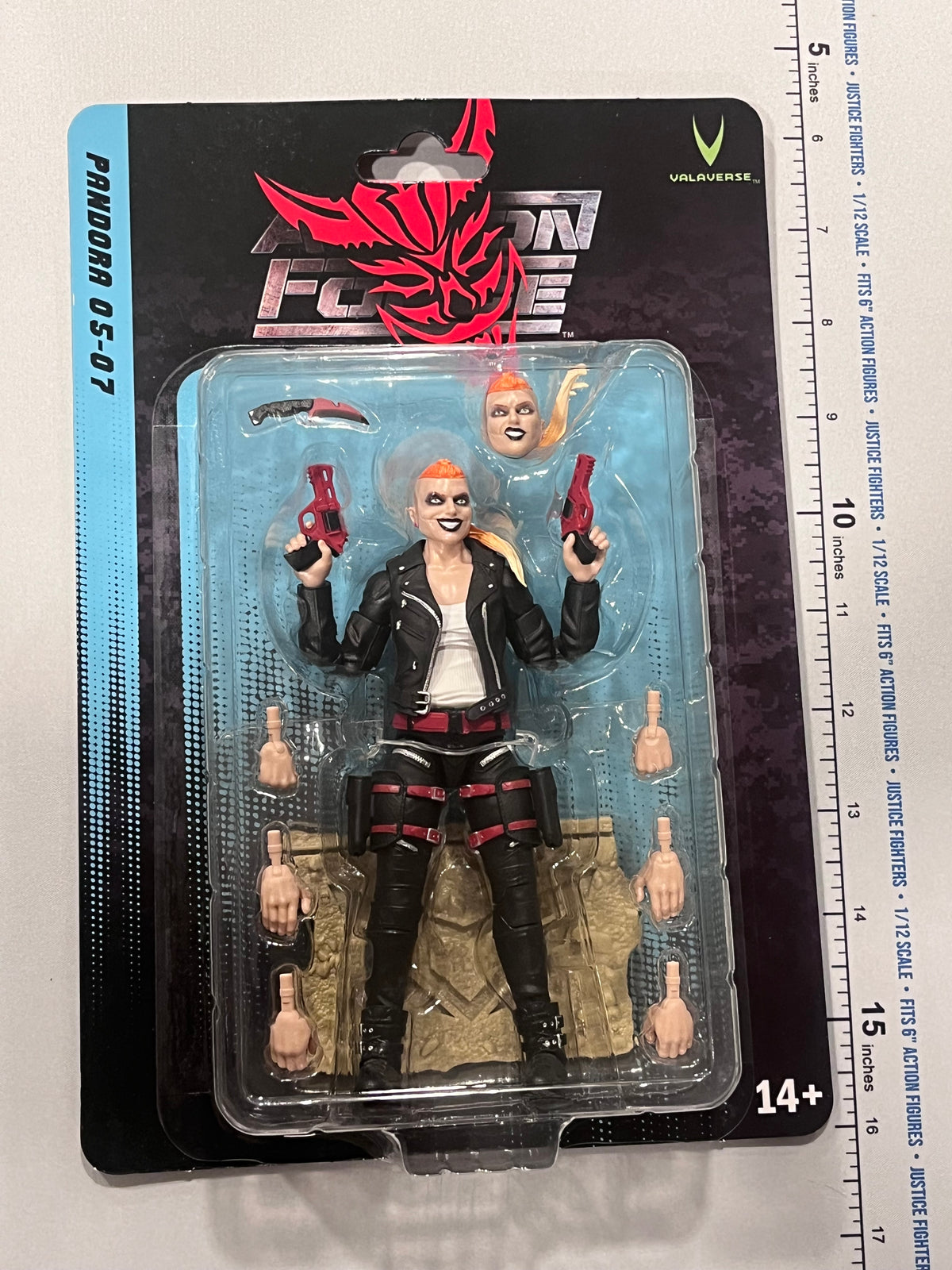 1/12 Scale Modern Era Female Gangster Pandora Black Version - Valaverse Action Force