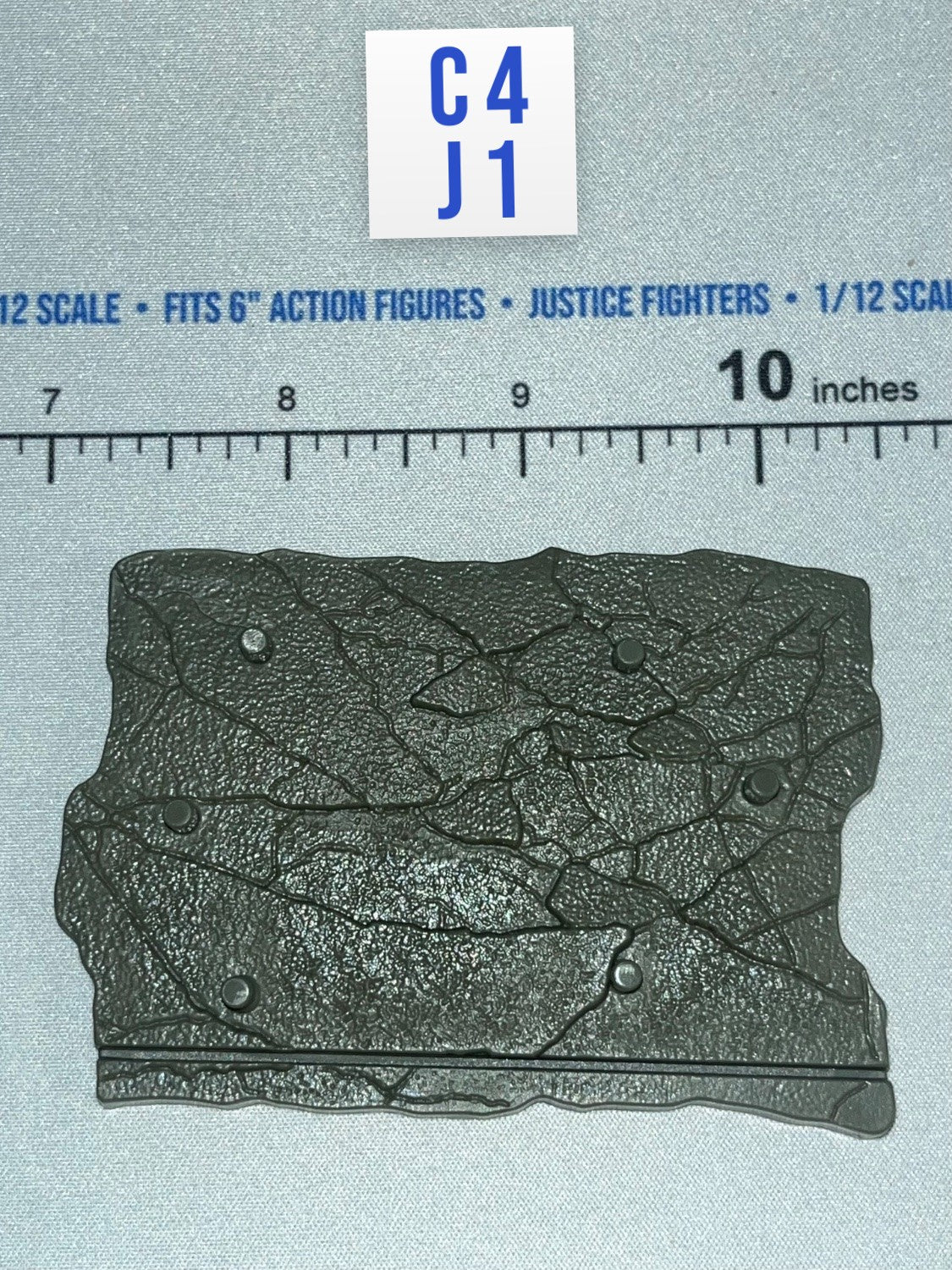 1/12 Scale Modern Era Cracked Stone Ground Base - Malice - Valaverse Action Force