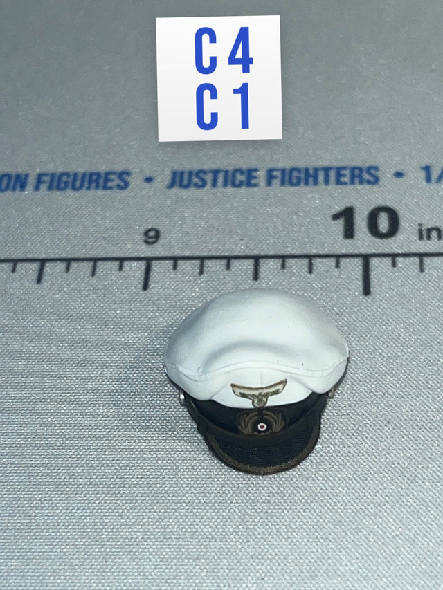 1/12 Scale WWII German Kriegsmarine Officer Peaked Cap with White Cover - WWII German U-Boat Commander Lehmann DiD XD80026