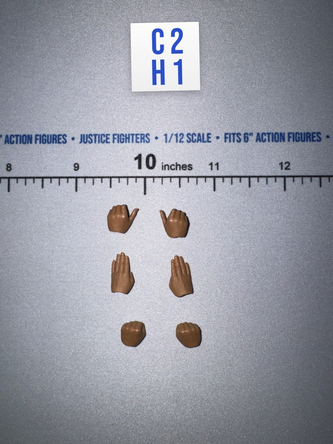 1/12 Scale Modern Era Interchangeable Hands Set - KARATE PLAYER - DiD SF80001