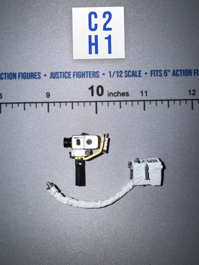 1/12 Scale Modern Era Film Camera with Battery Pack - Apollo 11 Astronauts - Armstrong DiD XS80033