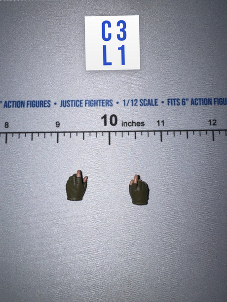 1/12 Scale Modern Era Fingerless Gloves Pair - Russian Sniper – Vasily Zaitsev XR80037