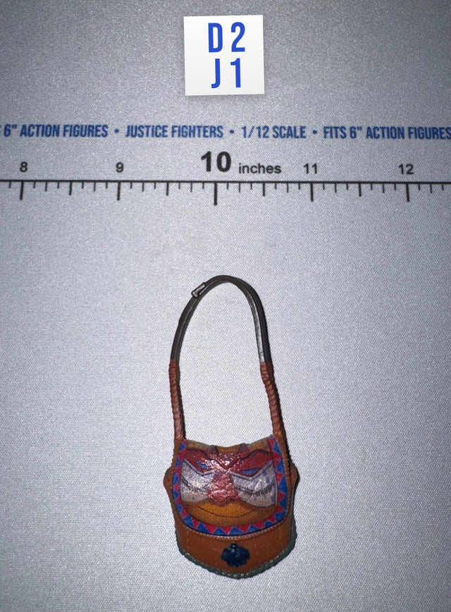 1/12 Scale Medieval Decorative Shoulder Bag - Simon - Dungeons and Dragons - Hasbro