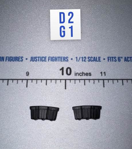 1/12 Scale WWII German Ammunition Pouches - WWII German SS Honor Guard Archard - DID 3R TG80005