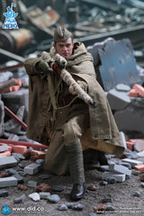 1/12 Scale WWII Russian Sniper - Vasily Zaitsev - NIB DID XR80037