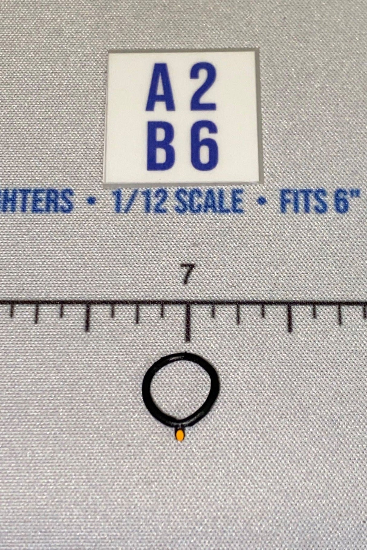 1/12 Scale Choker Necklace