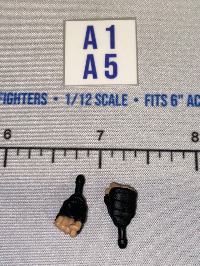 1/12 Scale Modern Era Gloved Wrapped Hands
