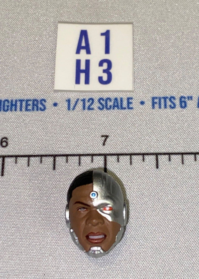 1/12 Scale Cyborg Male Head Sculpt with Cybernetic Face - DC Comics
