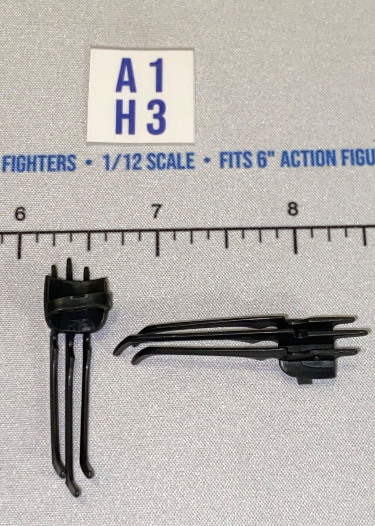 1/12 Scale Ninja Claw Hand Weapons - GI Joe Classified