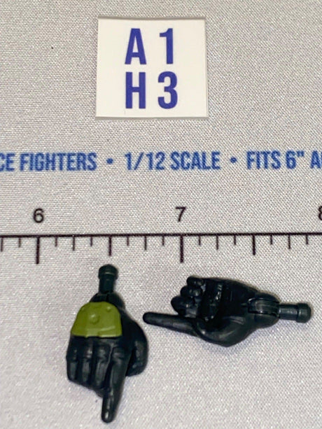 1/12 Scale Science Fiction Era Gloved Hand Set - Jazwares World of Halo