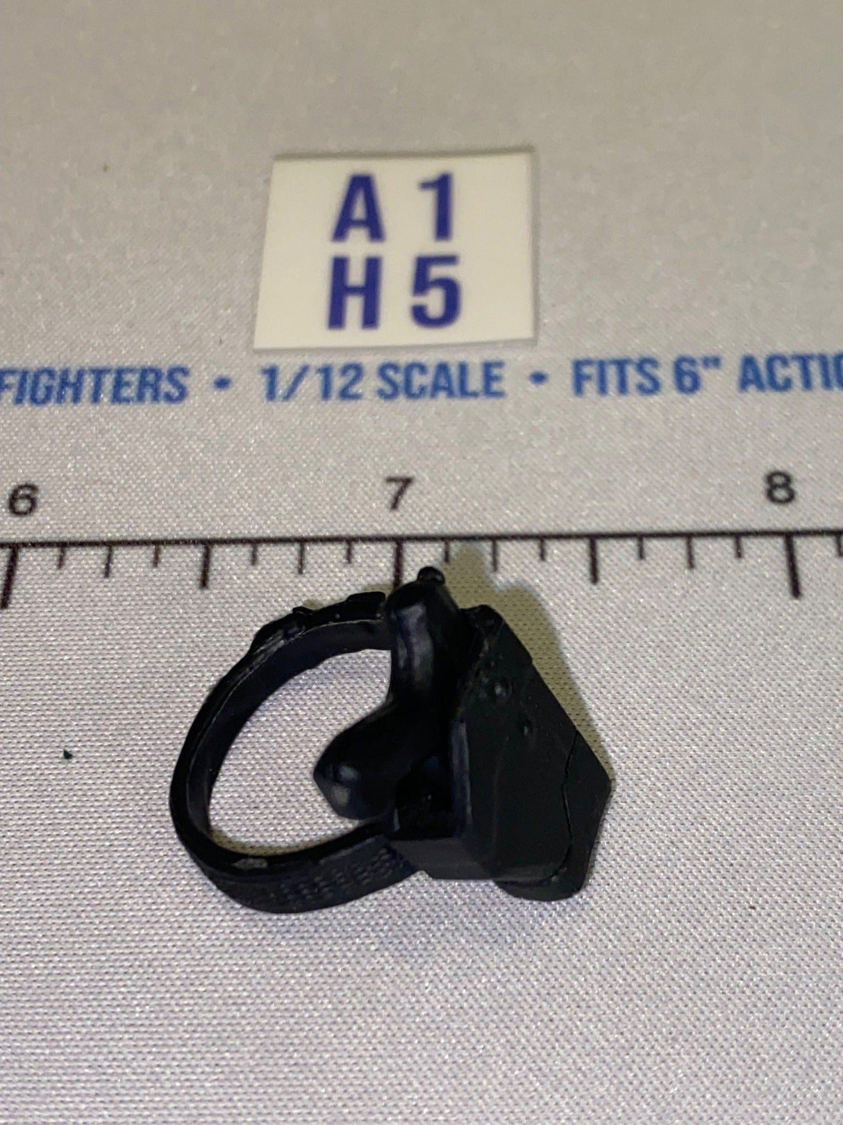 1/12 Scale Modern Era Pistol and Belt Holster Set - GI Joe Classified