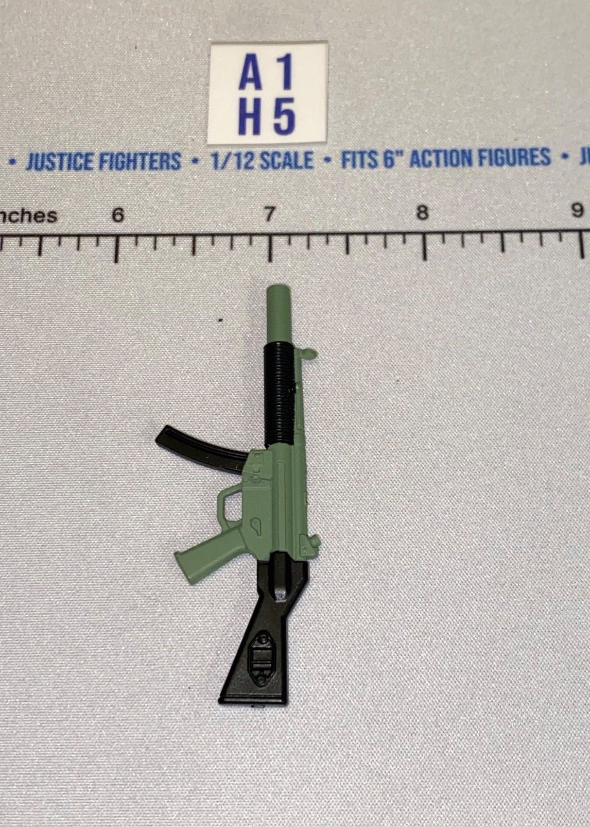 1/12 Scale Modern Era MP5 Submachine Gun with Suppressor - Valaverse
