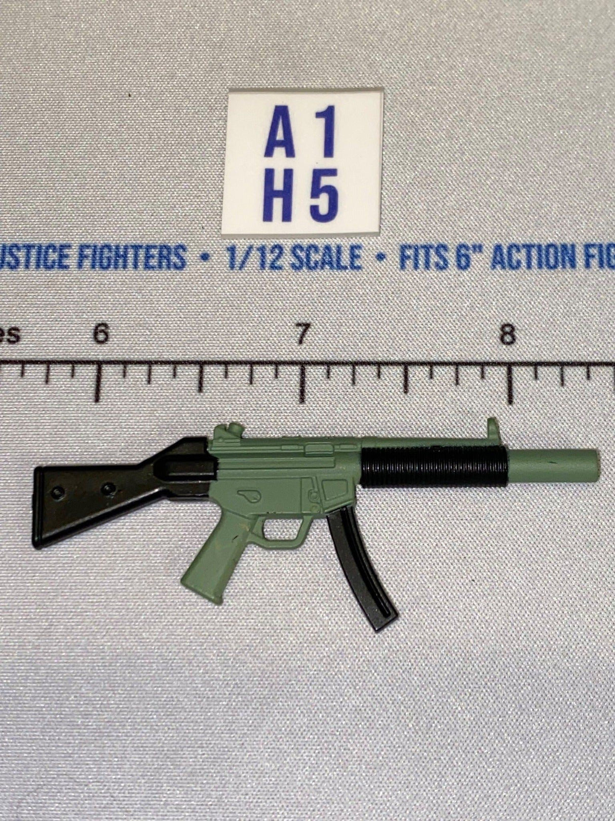 1/12 Scale Modern Era MP5 Submachine Gun with Suppressor - Valaverse