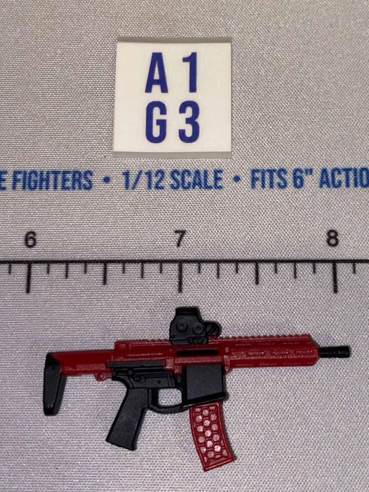 1/12 Scale Modern Compact Assault Rifle with Red Dot Sight - Valaverse