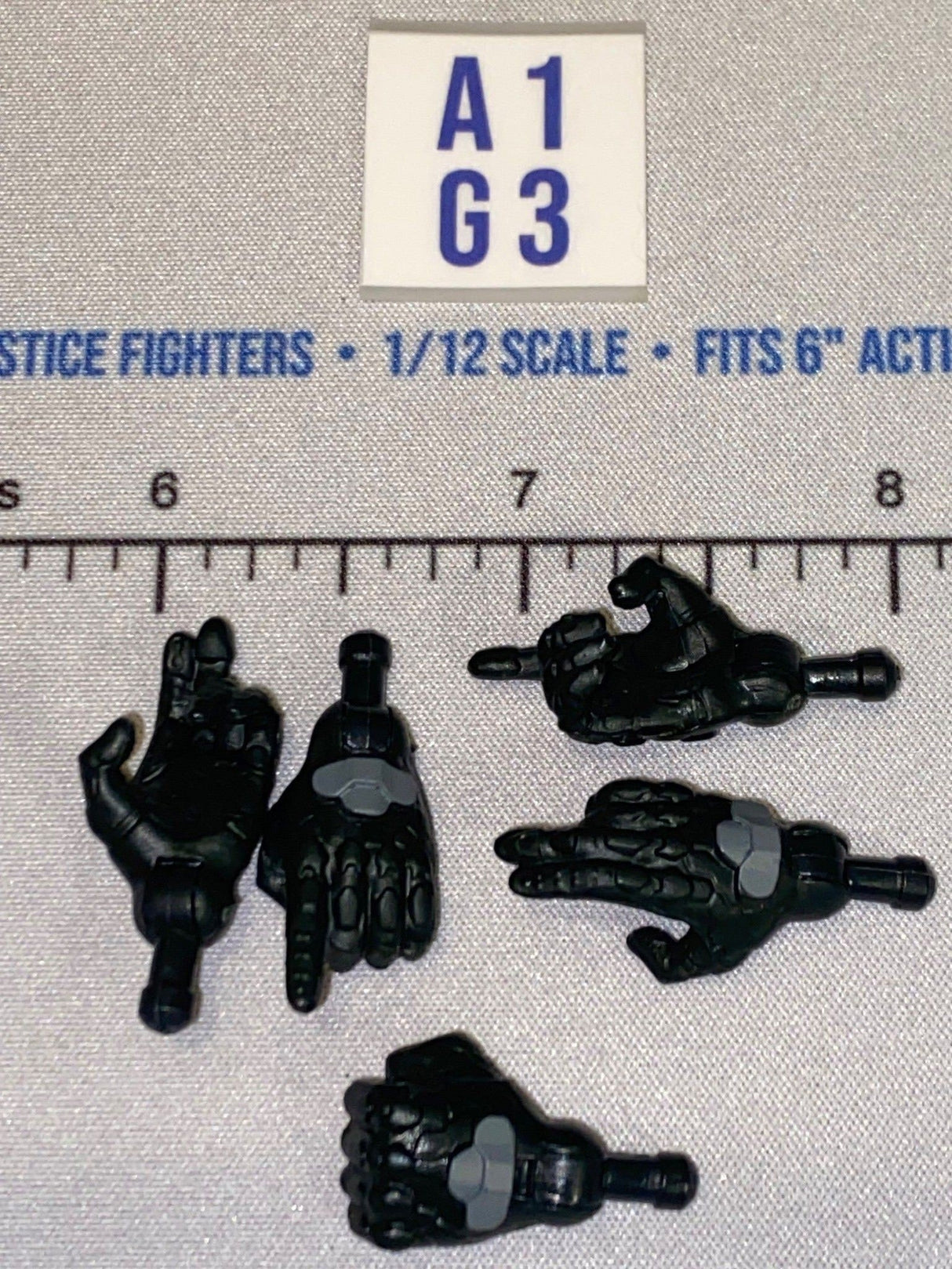 1/12 Scale Science Fiction Modern Hands Set