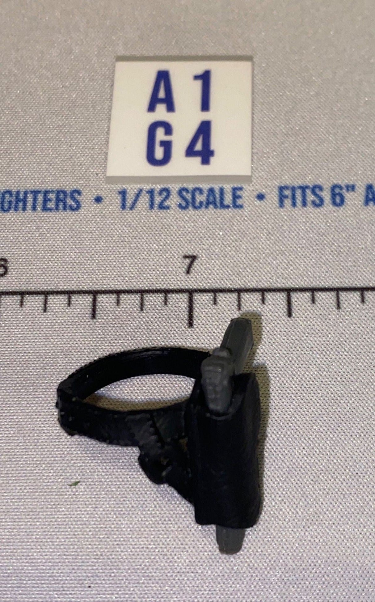 1/12 Scale Modern Era Pistol and Thigh Holster Set - GI Joe Classified
