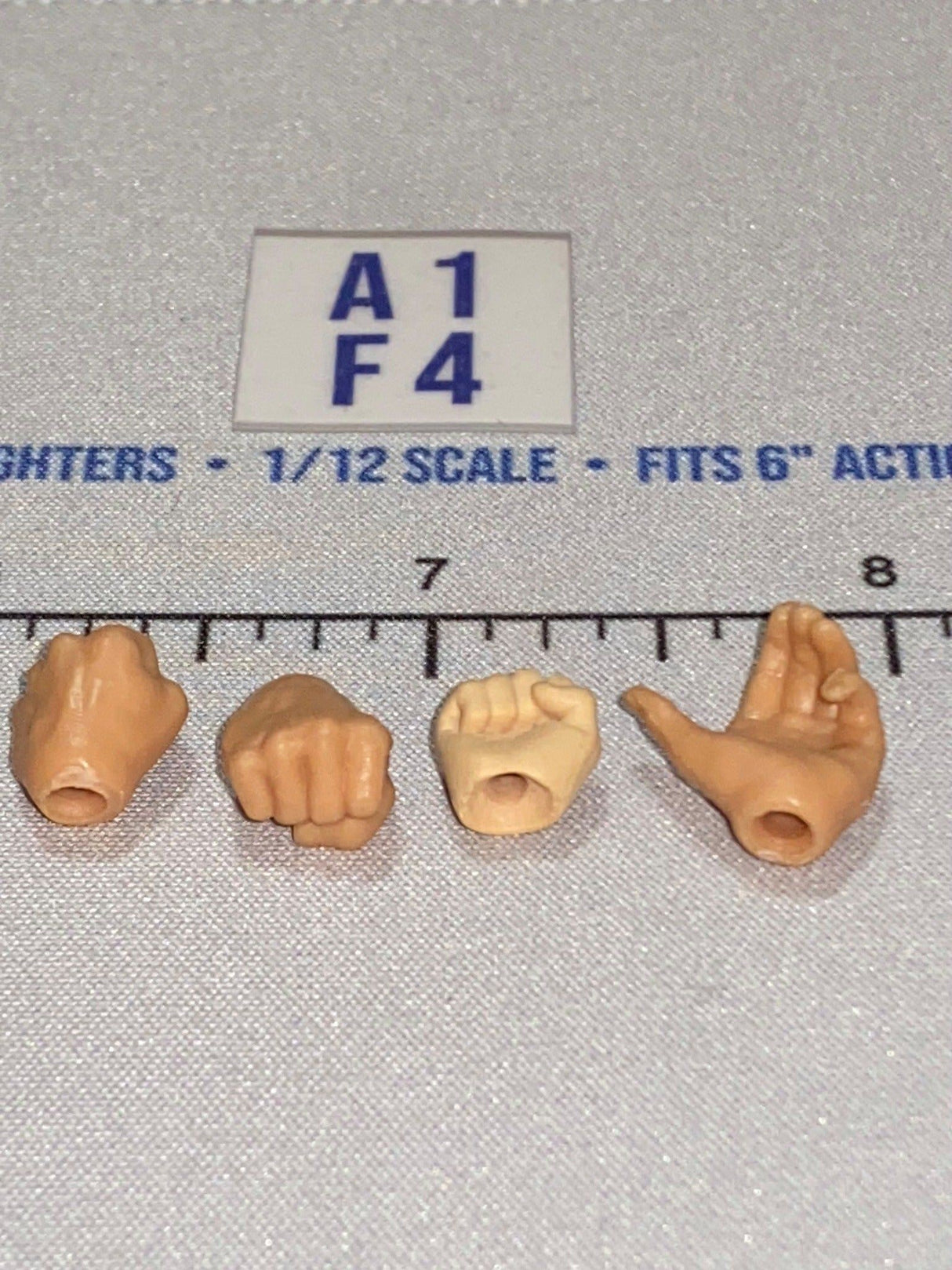 1/12 Scale Hand Set