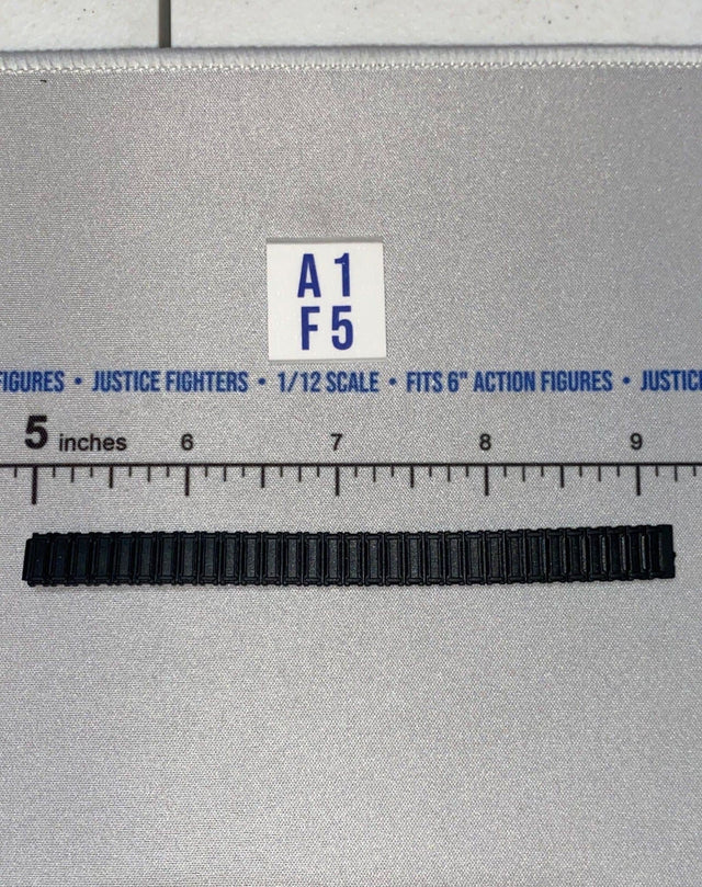 1/12 Scale Modern Era Vietnam Machine Gun Belt Track - Valaverse