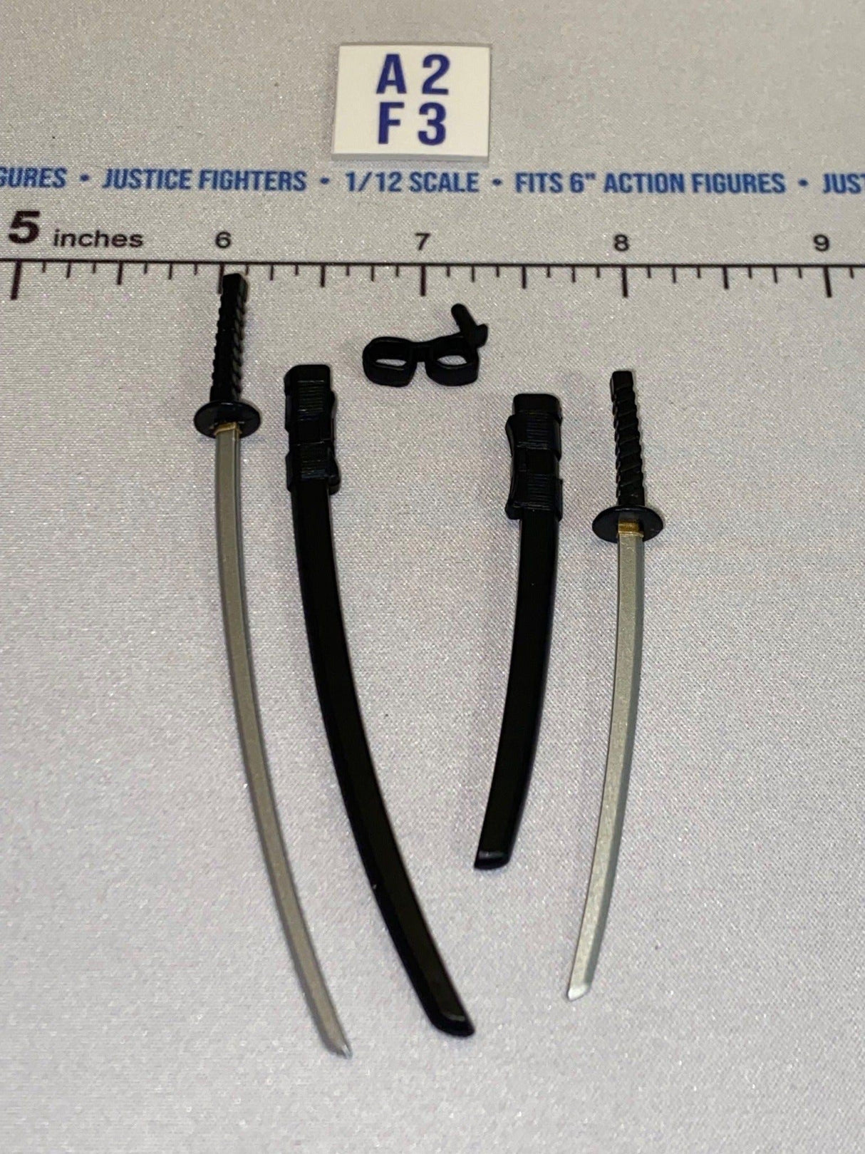 1/12 Scale Ninja Katana and Wakizashi Sword Set with Scabbards - Icon Heroes