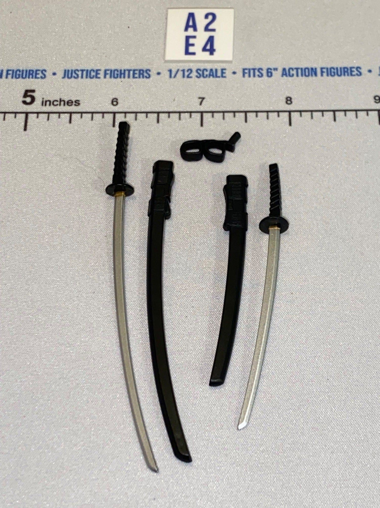 1/12 Scale Ninja Katana and Wakizashi Sword Set - Icon Heroes