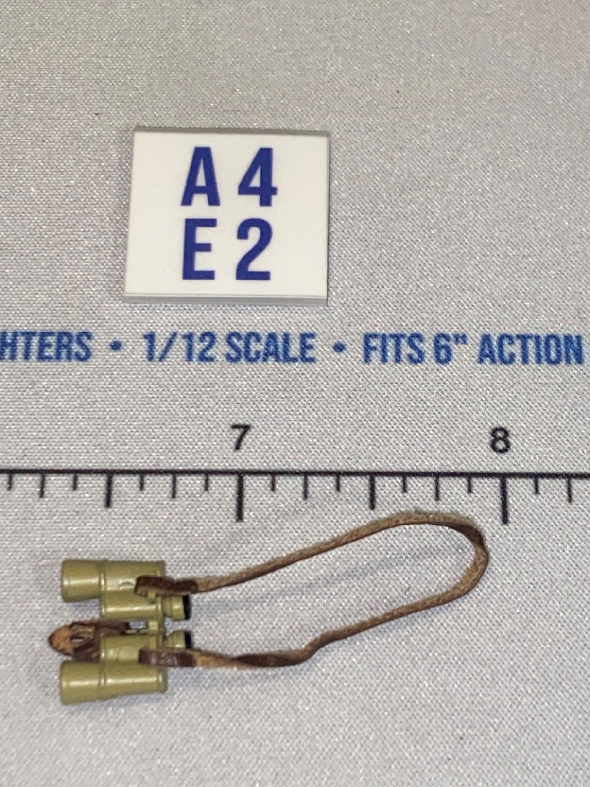 1/12 Scale WWII German Binoculars with Strap - Olive Drab - DiD
