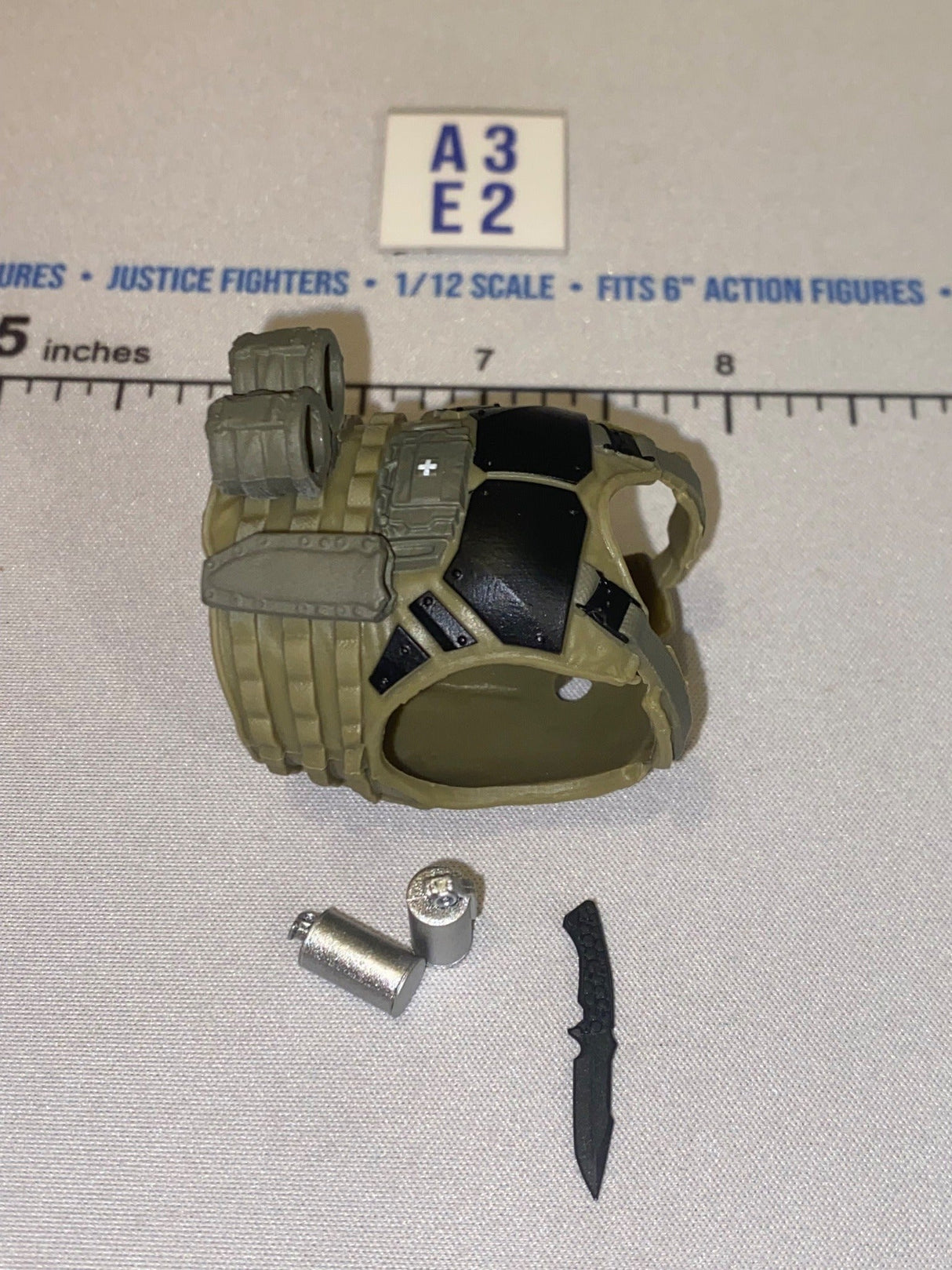 1/12 Scale Modern Era Tactical Body Armor Vest with Knife and Grenade - Valaverse
